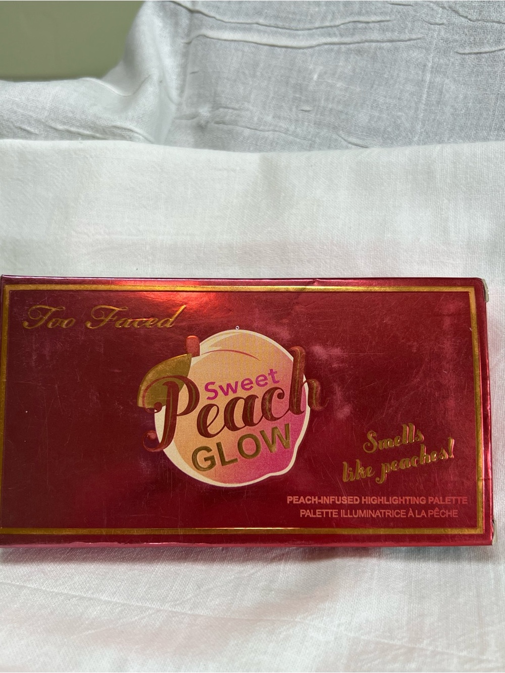 Too Faced Sweet Peach Glow highlight Palette